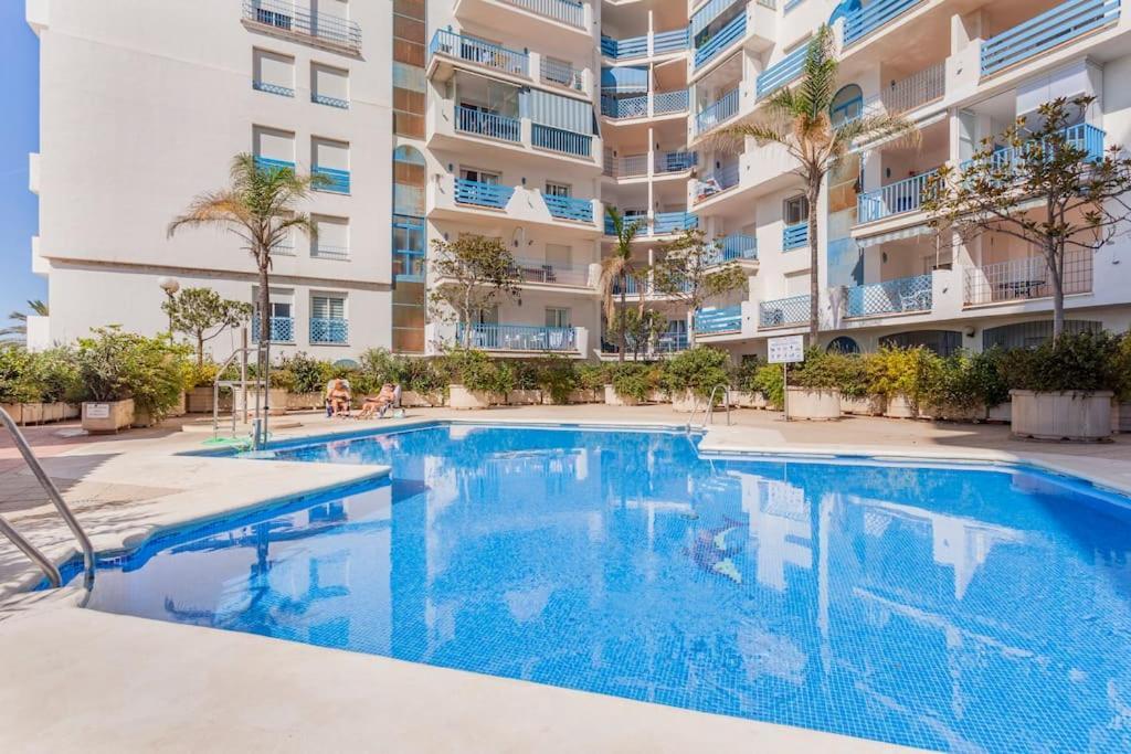 Faro Puerto Estepona Kültér fotó