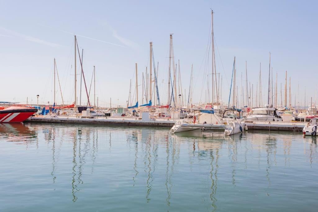 Faro Puerto Estepona Kültér fotó